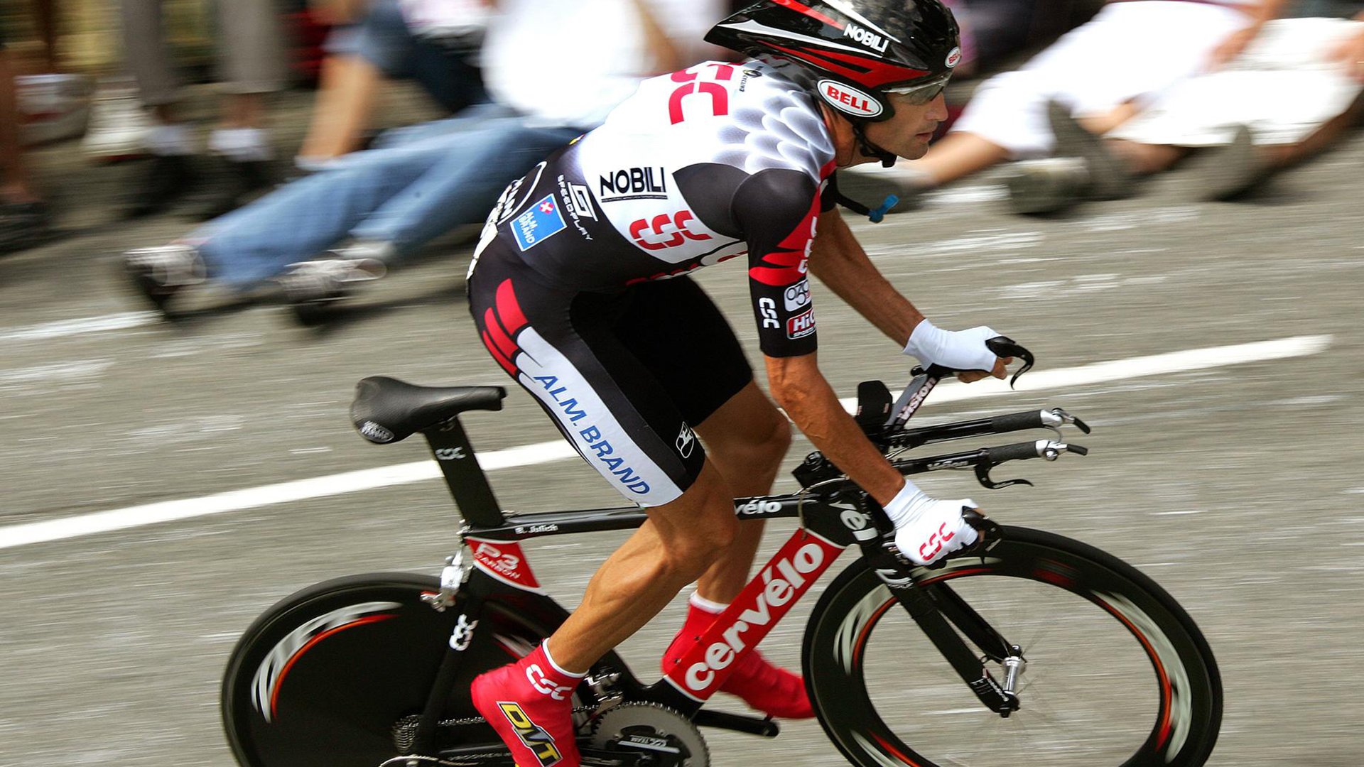 比赛后期是否应减慢节奏降低失误风险，比赛最后阶段