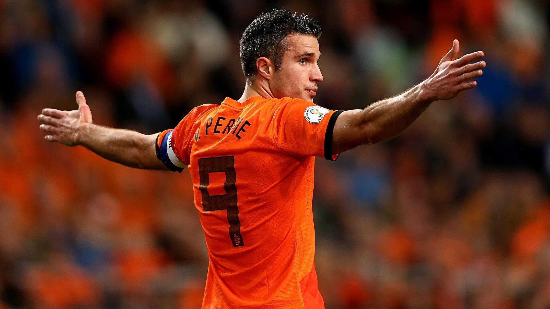 JIUYOU GAMING-篮球电竞联动尝试吸引新生代球迷群体，篮球电竞球场现场赛 4×5